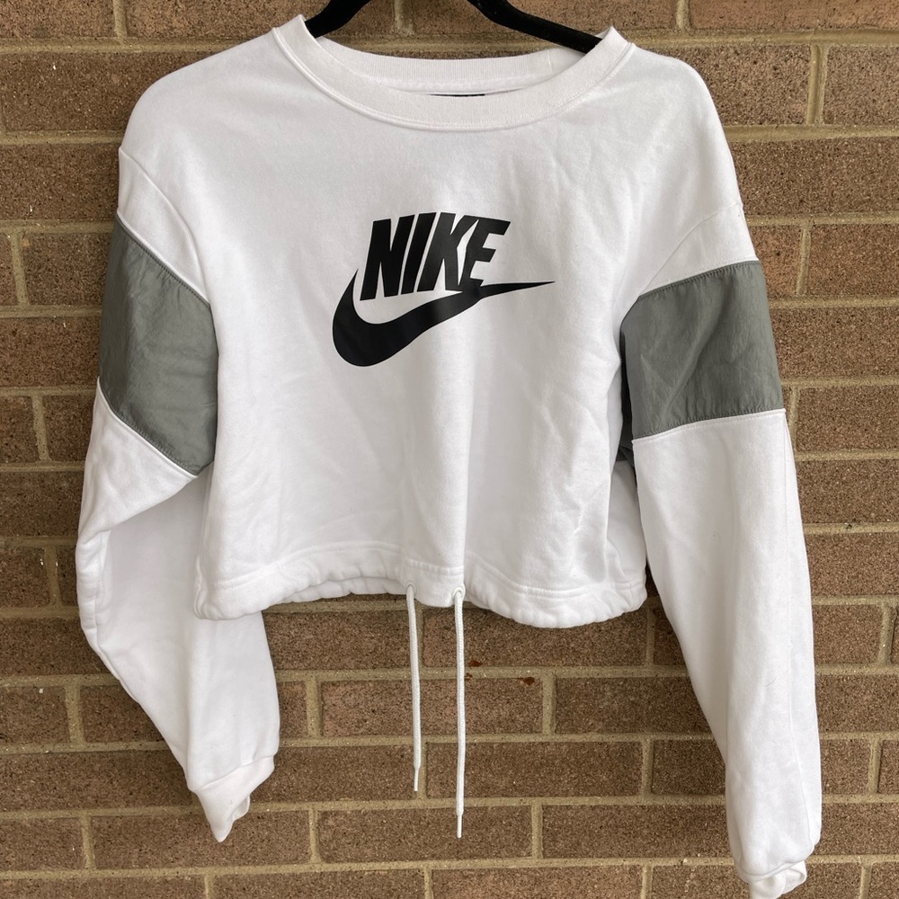 Nike sweatshirt